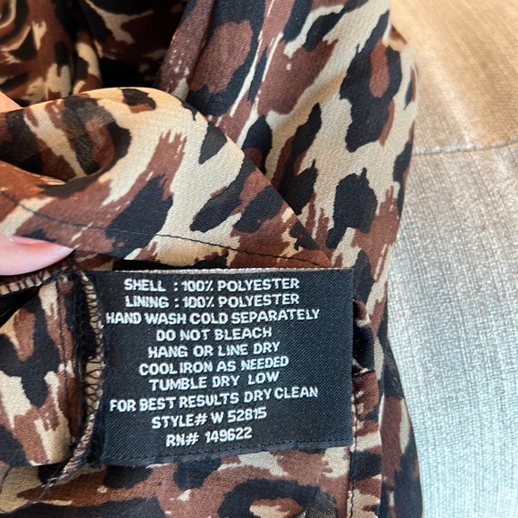 Walter Baker Sheer brown and black Leopard Blouse size small - Picture 9 of 10